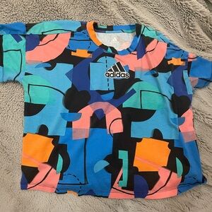 Adidas tshirt L/G size 14